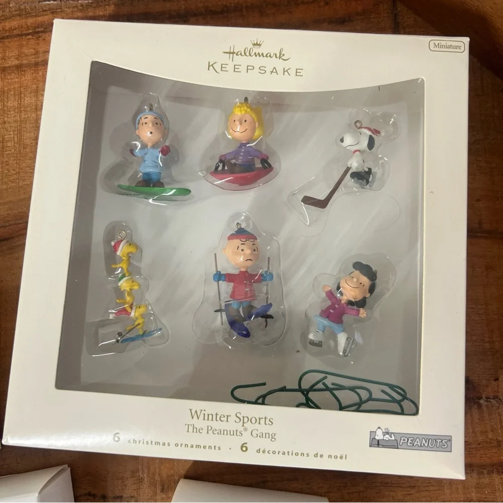 Hallmark Peanuts Snoopy Mini Ornament Bundle Lot